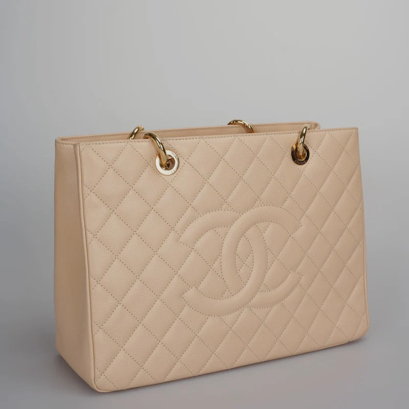 Chanel Beige Grand Shopping Tote GST Tasche aus Kaviarleder mit goldener Hardware