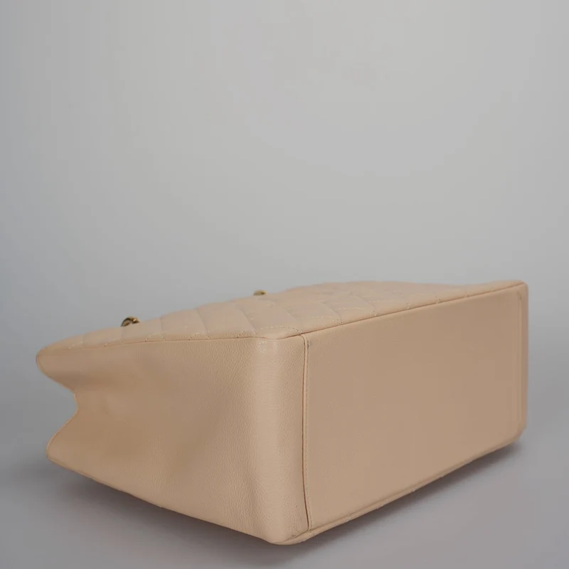 Chanel Beige Grand Shopping Tote GST Tasche aus Kaviarleder mit goldener Hardware