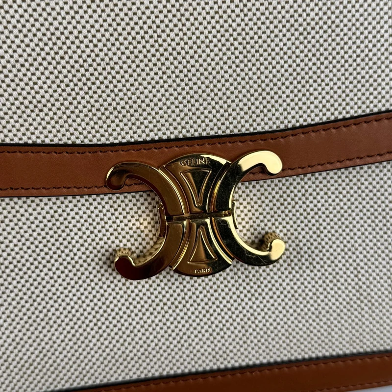Celine Classique Triomphe Tasche