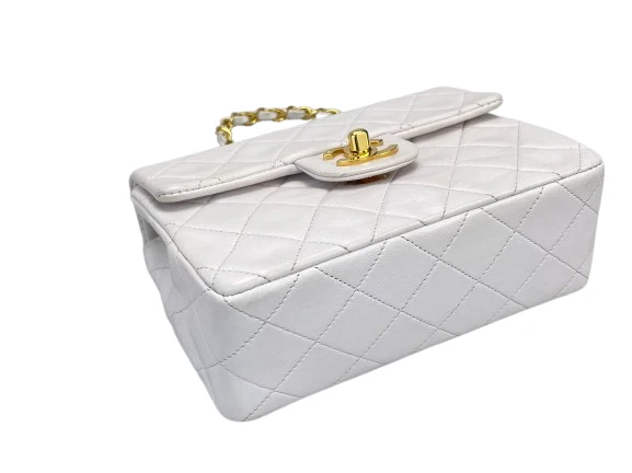 Chanel Vintage Weiße zeitlose Flap Bag Mini Square Gold Hardware