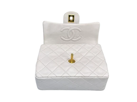 Chanel Vintage Weiße zeitlose Flap Bag Mini Square Gold Hardware