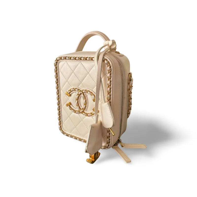 Chanel – Weiße Kosmetiktasche aus Lammleder