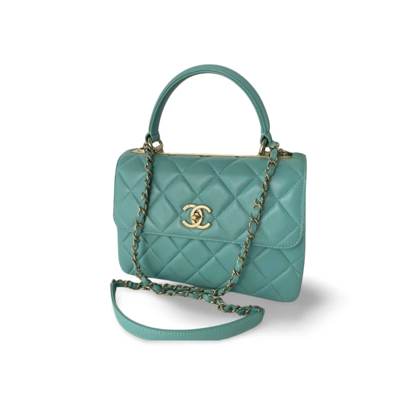Chanel Kleine Trendy CC Tasche aus hellgrünem Lammleder mit goldenen Beschlägen