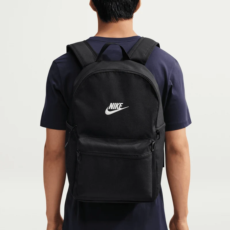 Nike Heritage 2.0 - Rucksack 15" 43 cm (black/white)