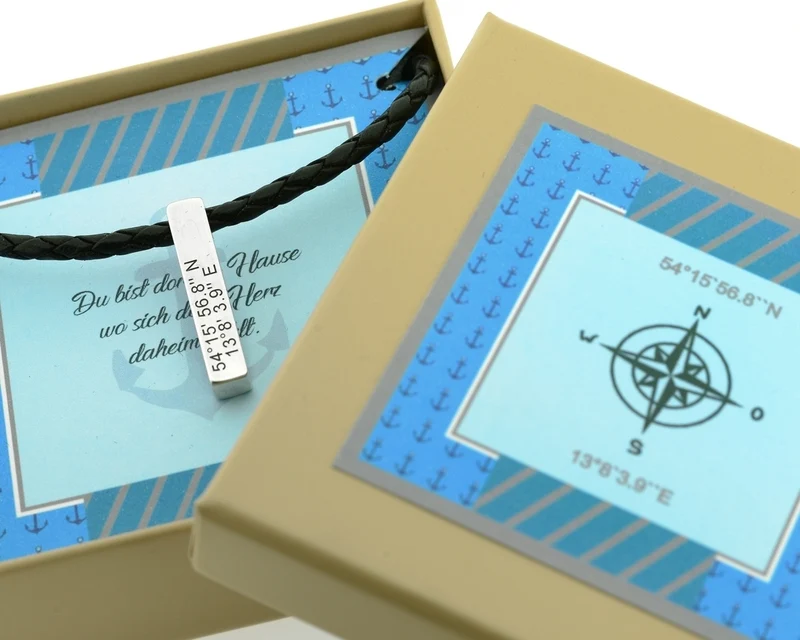 LEDERKETTE MIT SILBERBARREN, MÄNNERKETTE MIT KOORDINATEN, GESCHENK MANN