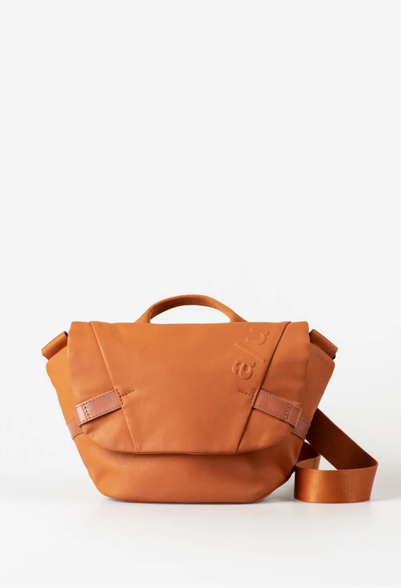 Aunts & Uncles Kazo Überschlagtasche