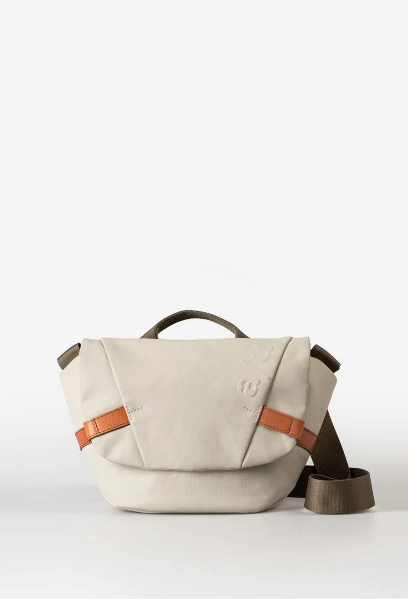 Aunts & Uncles Kazo Überschlagtasche