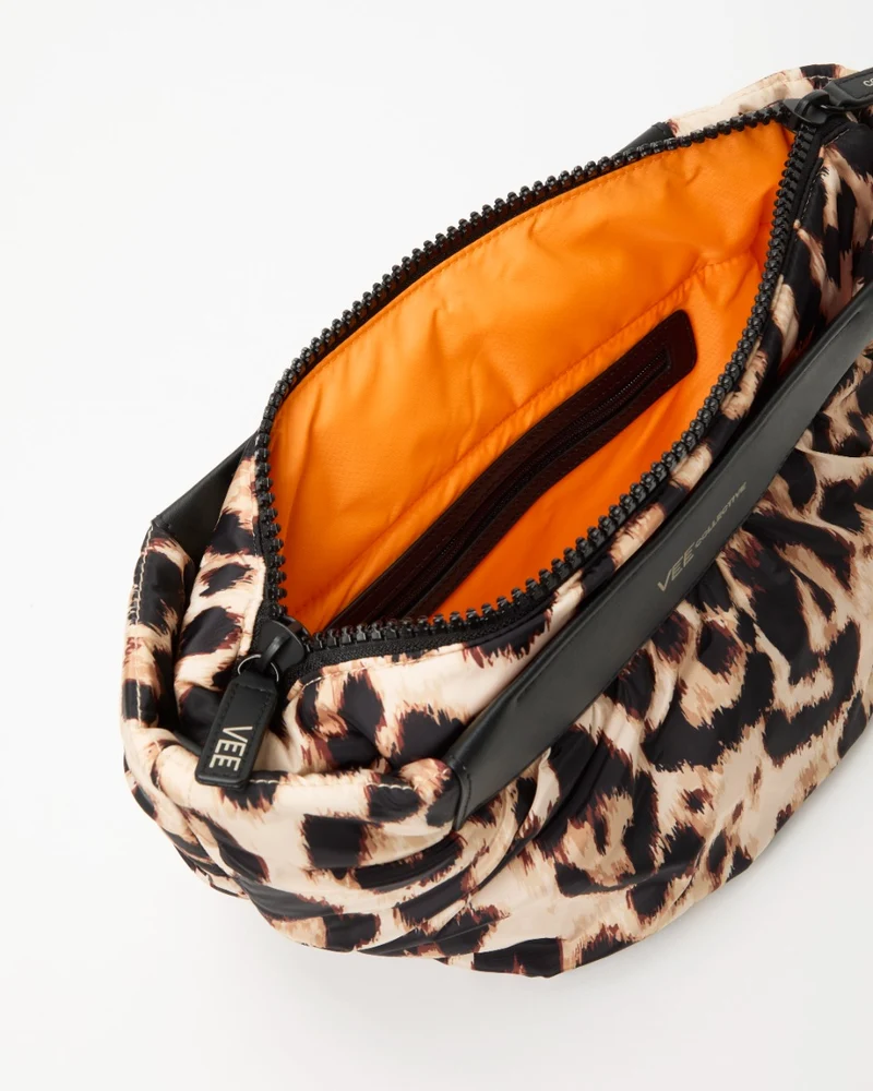 VeeCollective Caba Clutch