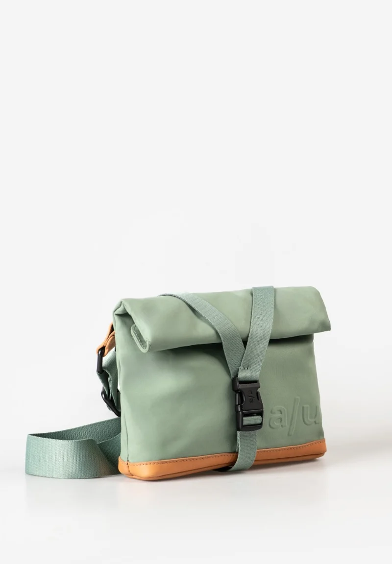 Aunts & Uncles Tsu Gürteltasche