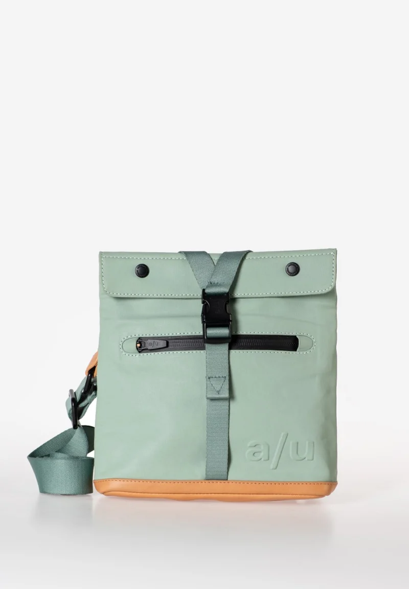 Aunts & Uncles Tsu Gürteltasche