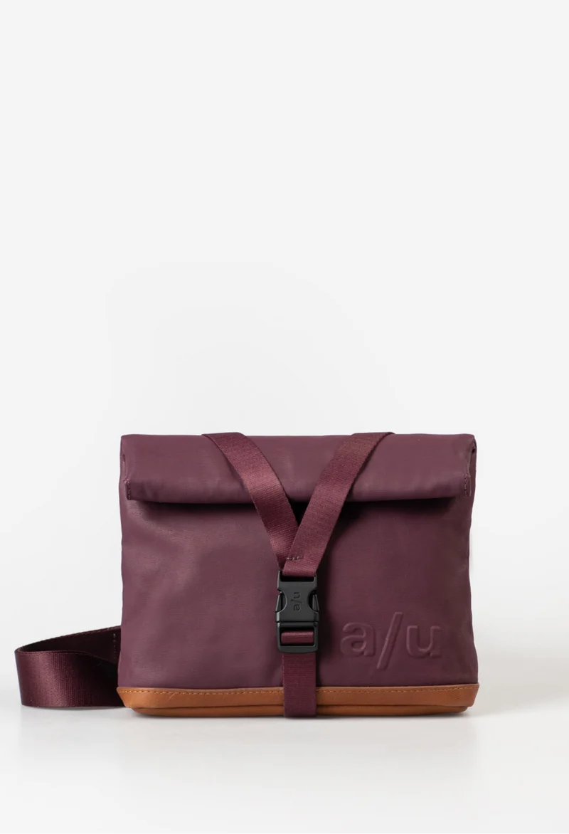 Aunts & Uncles Tsu Gürteltasche