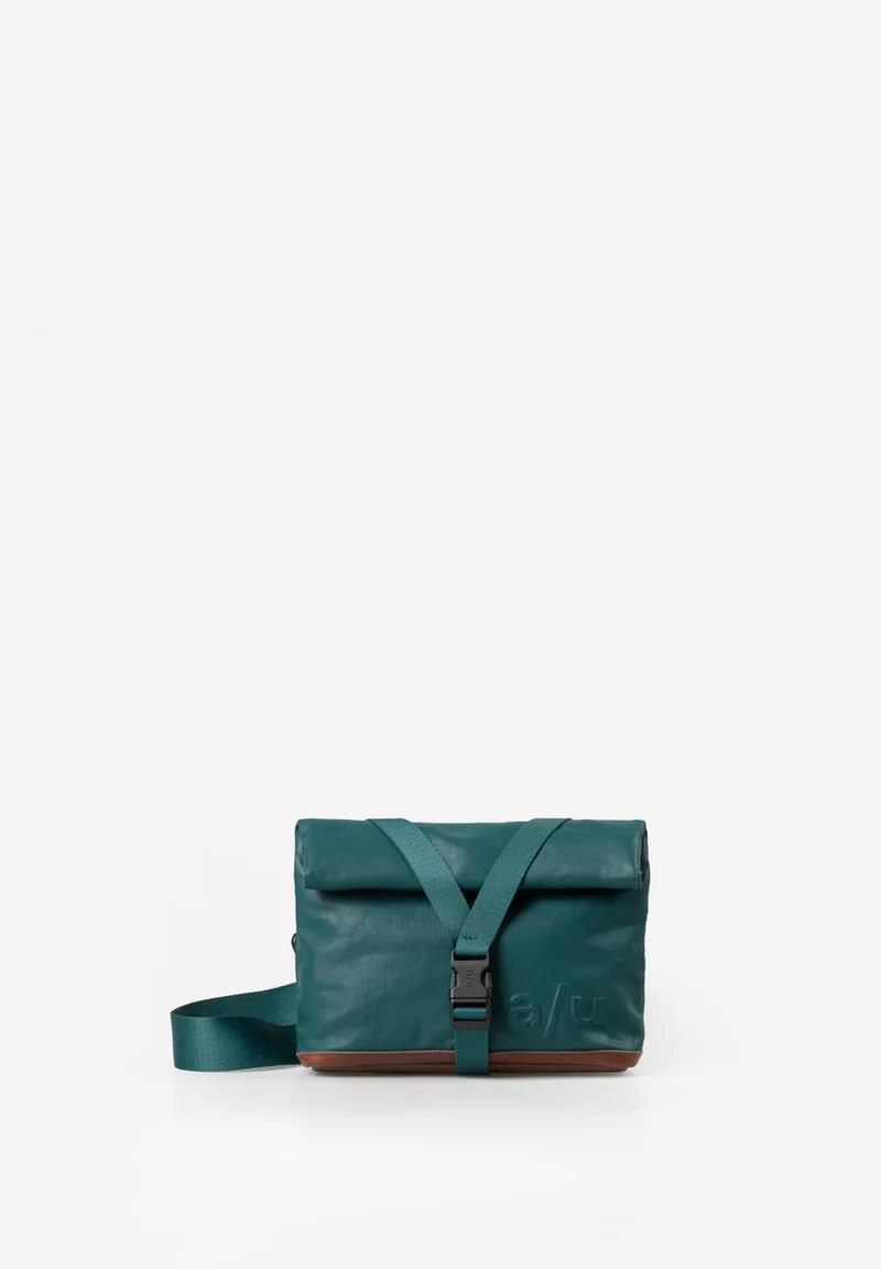 Aunts & Uncles Tsu Gürteltasche