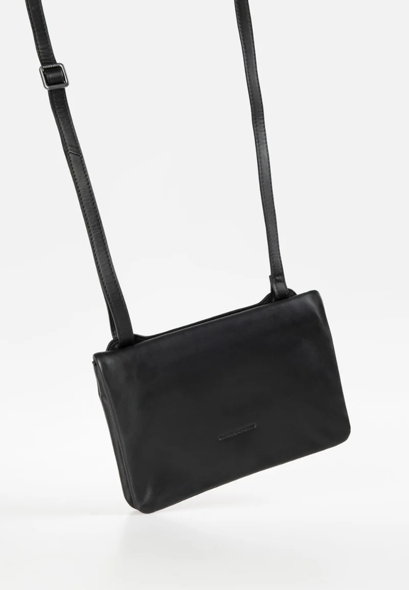 Aunts & Uncles Nashi Überschlagtasche