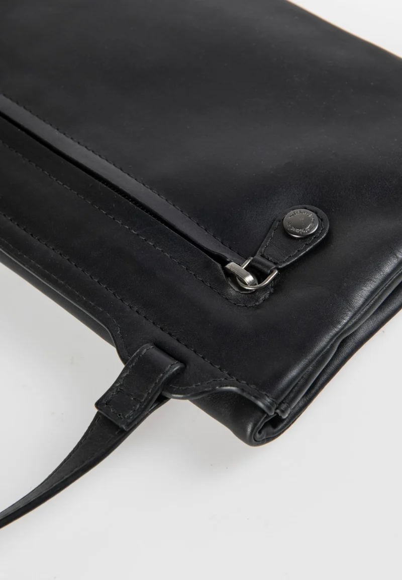 Aunts & Uncles Nashi Überschlagtasche