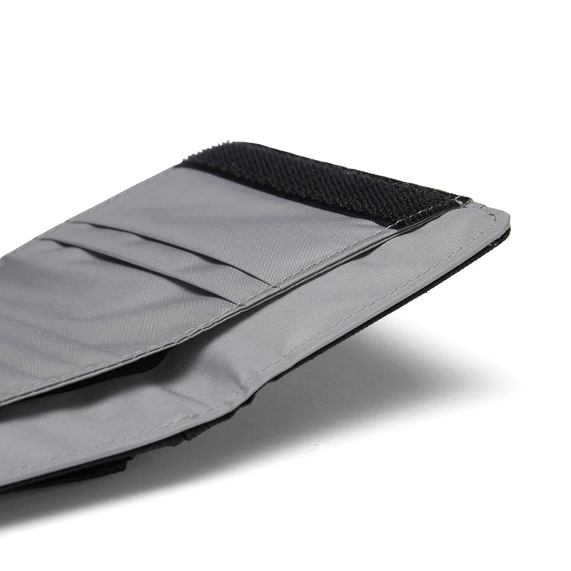 pacsafe RFIDsafe Trifold Wallet - Geldbörse 6 cc 11.5 cm (jet black)