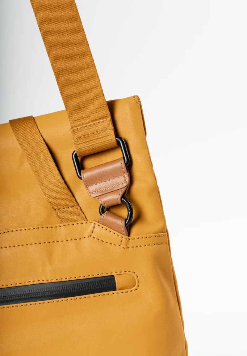 Aunts & Uncles Yao Überschlagtasche