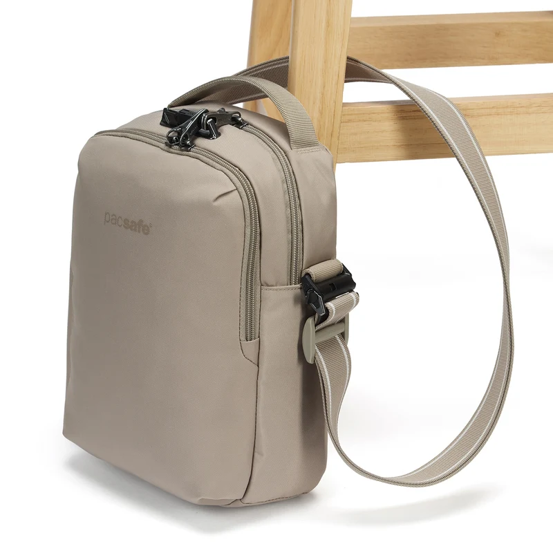pacsafe V Tour Crossbody - Umhängetasche 28.5 cm (beige)