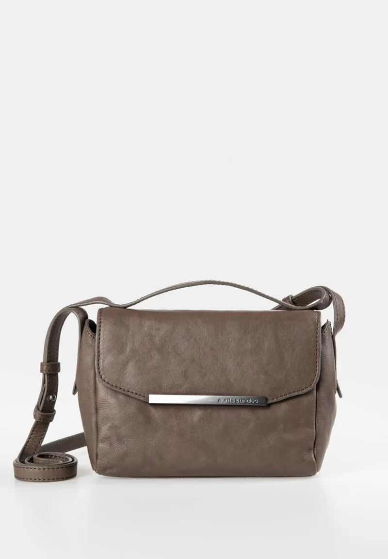 Aunts & Uncles Mrs. Bao Bun Überschlagtasche