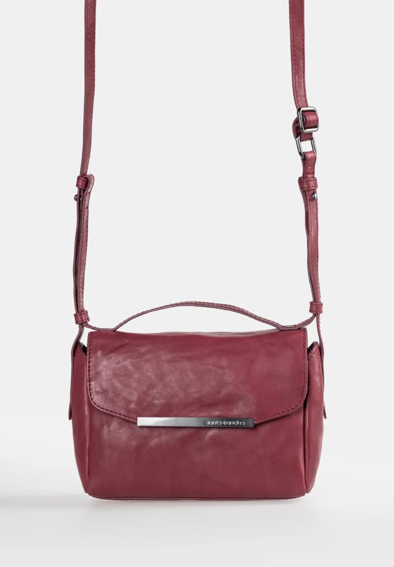 Aunts & Uncles Mrs. Bao Bun Überschlagtasche