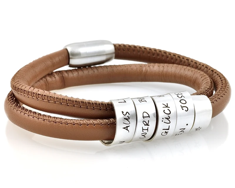 Männerarmband aus Leder mit 925 Silber Anhänger mit Gravur