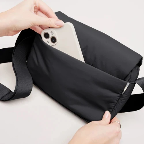 Got Bag Cloud Crossbody Überschlagtasche Monochrome