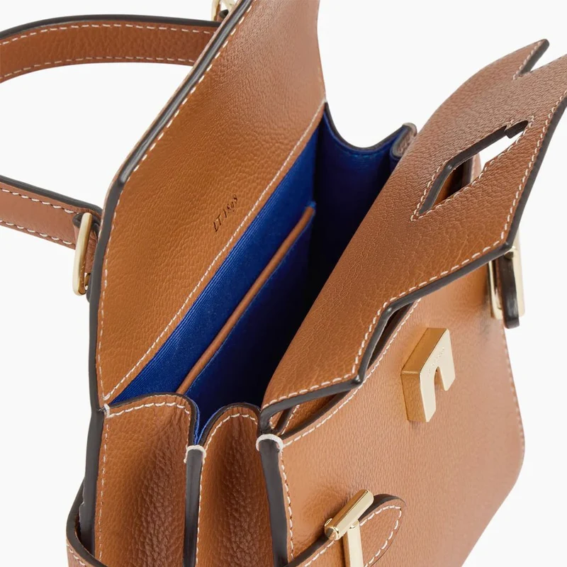 Le Tanneur Emilie Grained Leather Double Flap Riemenhandtasche