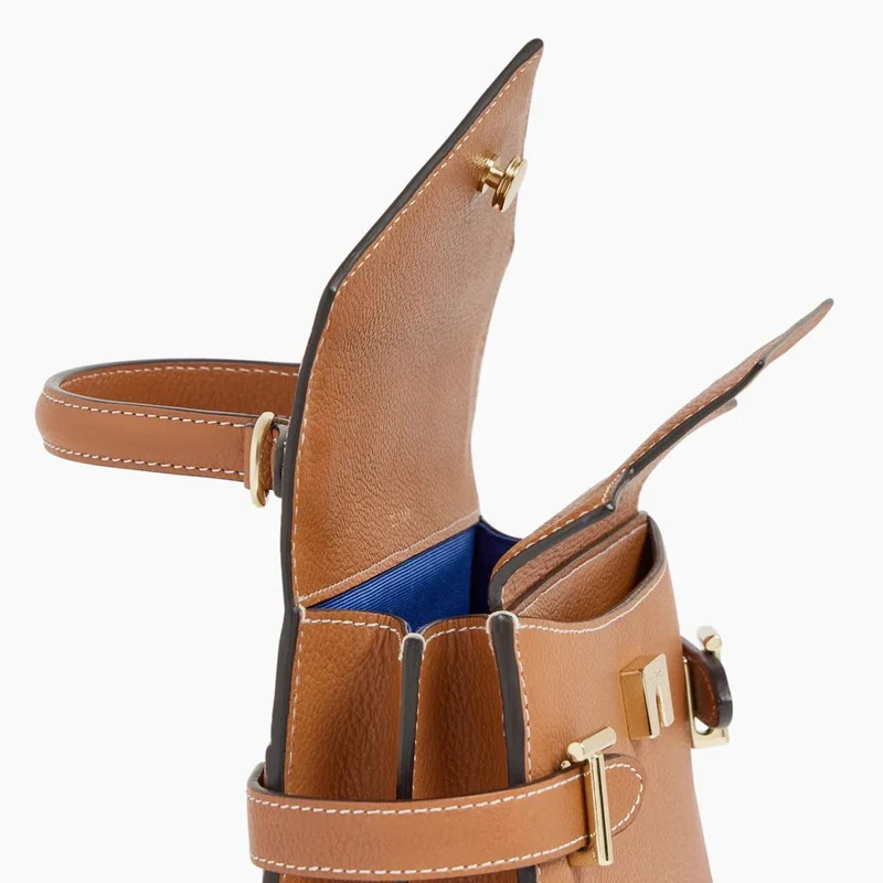 Le Tanneur Emilie Grained Leather Double Flap Riemenhandtasche