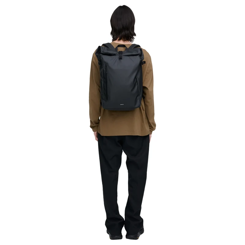 Sandqvist Stream Slim Rolltop - Rucksack 16" 65 cm (black)