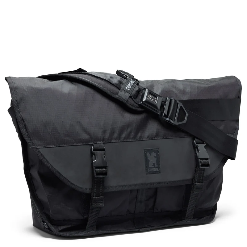 Chrome Citizen 24 - Umhängetasche 16" 58 cm (black XRF)